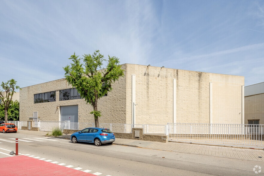 Nave en L'Hospitalet de Llobregat, Barcelona en alquiler - Foto del edificio - Imagen 3 de 4