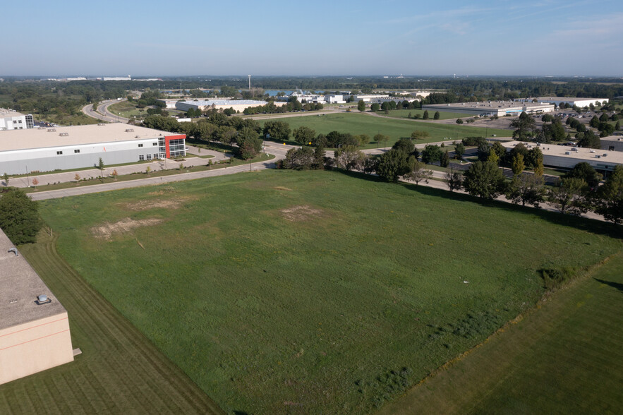 SEC 86th Avenue & Lakeview Pky, Pleasant Prairie, WI en alquiler - Foto de la construcción - Imagen 3 de 4