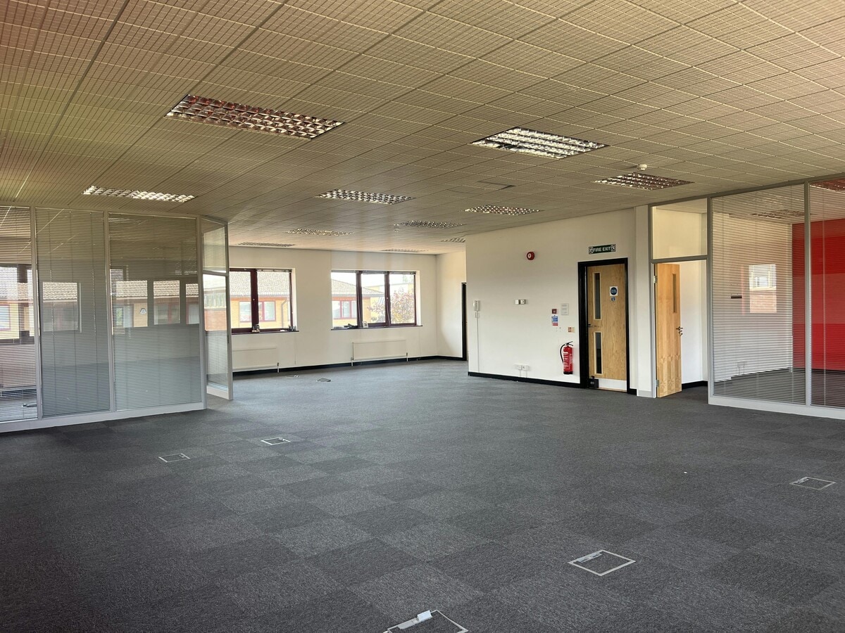 Wenman Rd, Thame, OXF OX9 3XA - Unidad 4 -  - Foto del interior - Image 1 of 19