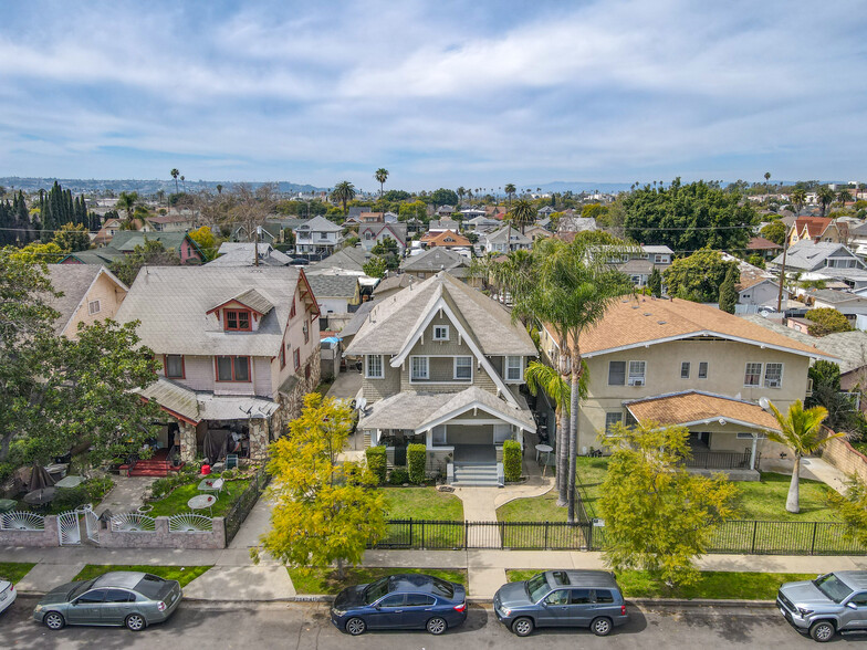 2939 Brighton Ave, Los Angeles, CA en venta - Foto del edificio - Imagen 3 de 14