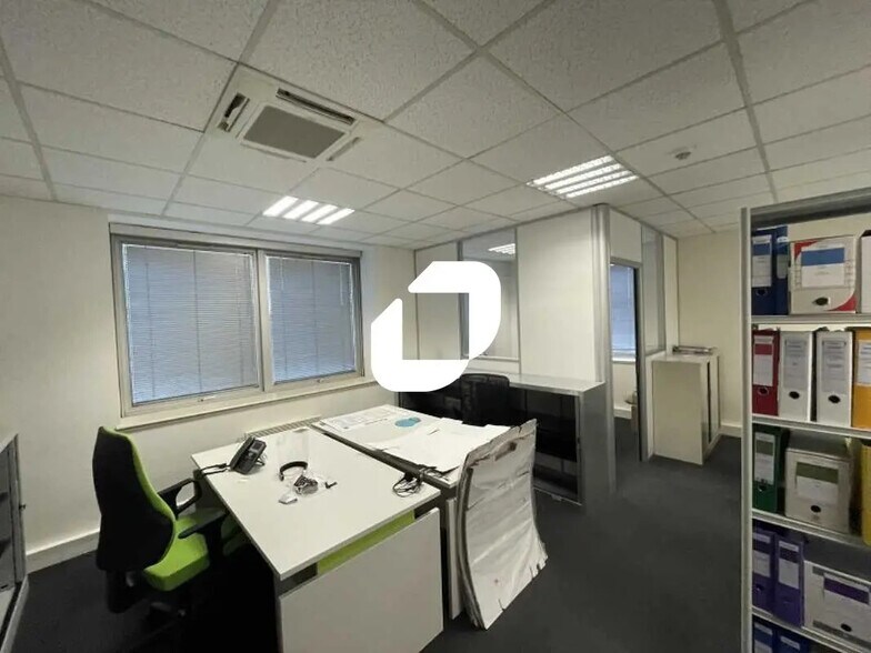 31 Rue Des Peupliers, Nanterre en alquiler - Foto del edificio - Imagen 3 de 7