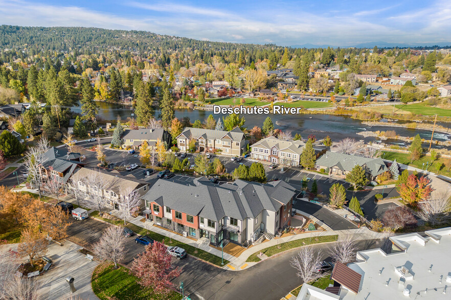 144 SW Crowell Way, Bend, OR en alquiler - Foto del edificio - Imagen 1 de 8