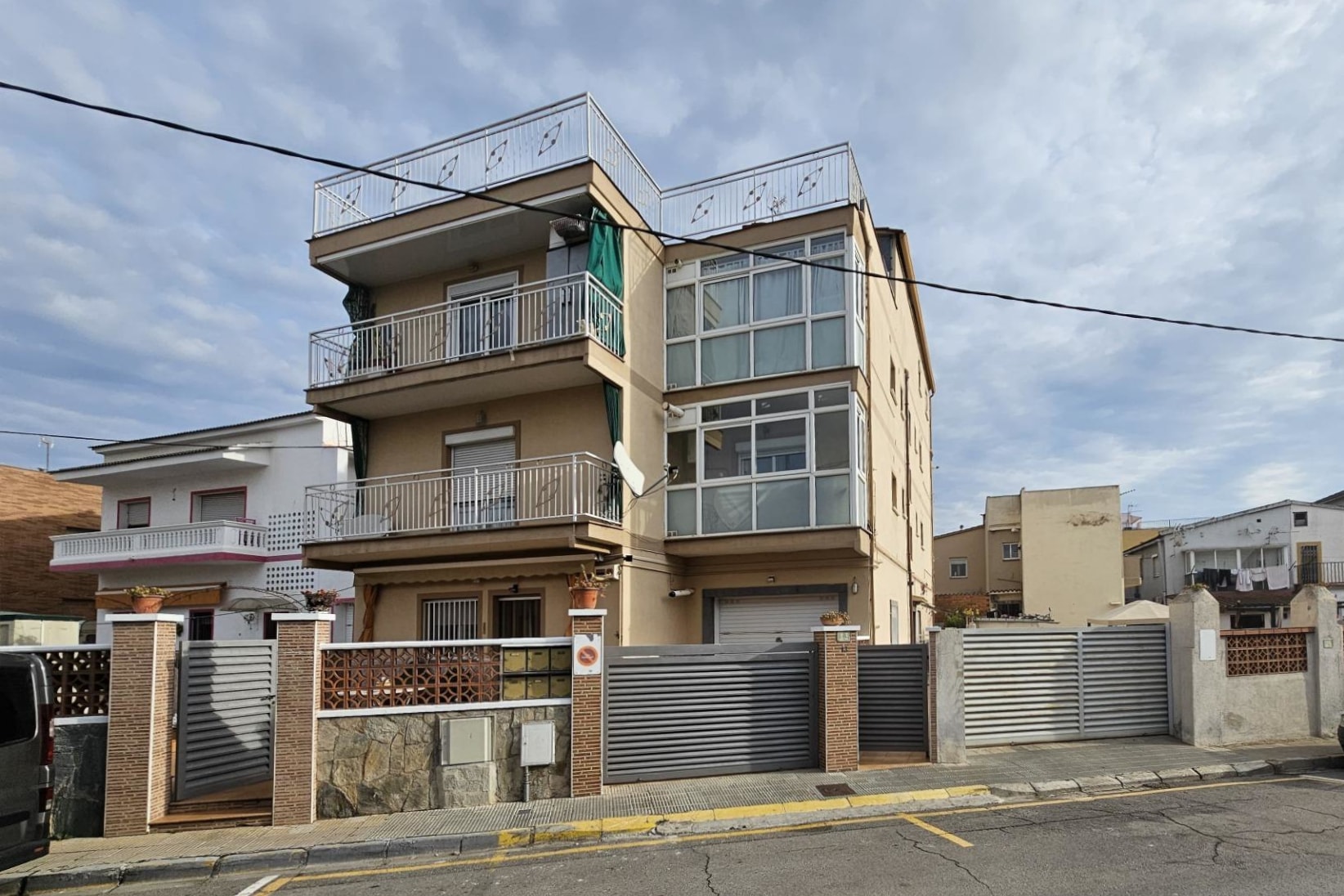 Edificio residencial en Santa Perpètua de Mogoda, Barcelona en venta Foto principal- Imagen 1 de 24