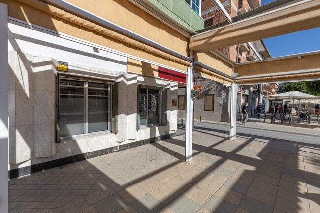 Más detalles de Paseo Prado, 7, Fuente Vaqueros - Local en venta
