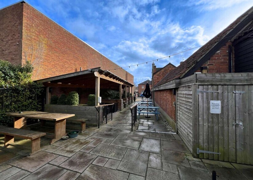 19 New Park St, Devizes en alquiler - Foto del edificio - Imagen 3 de 3