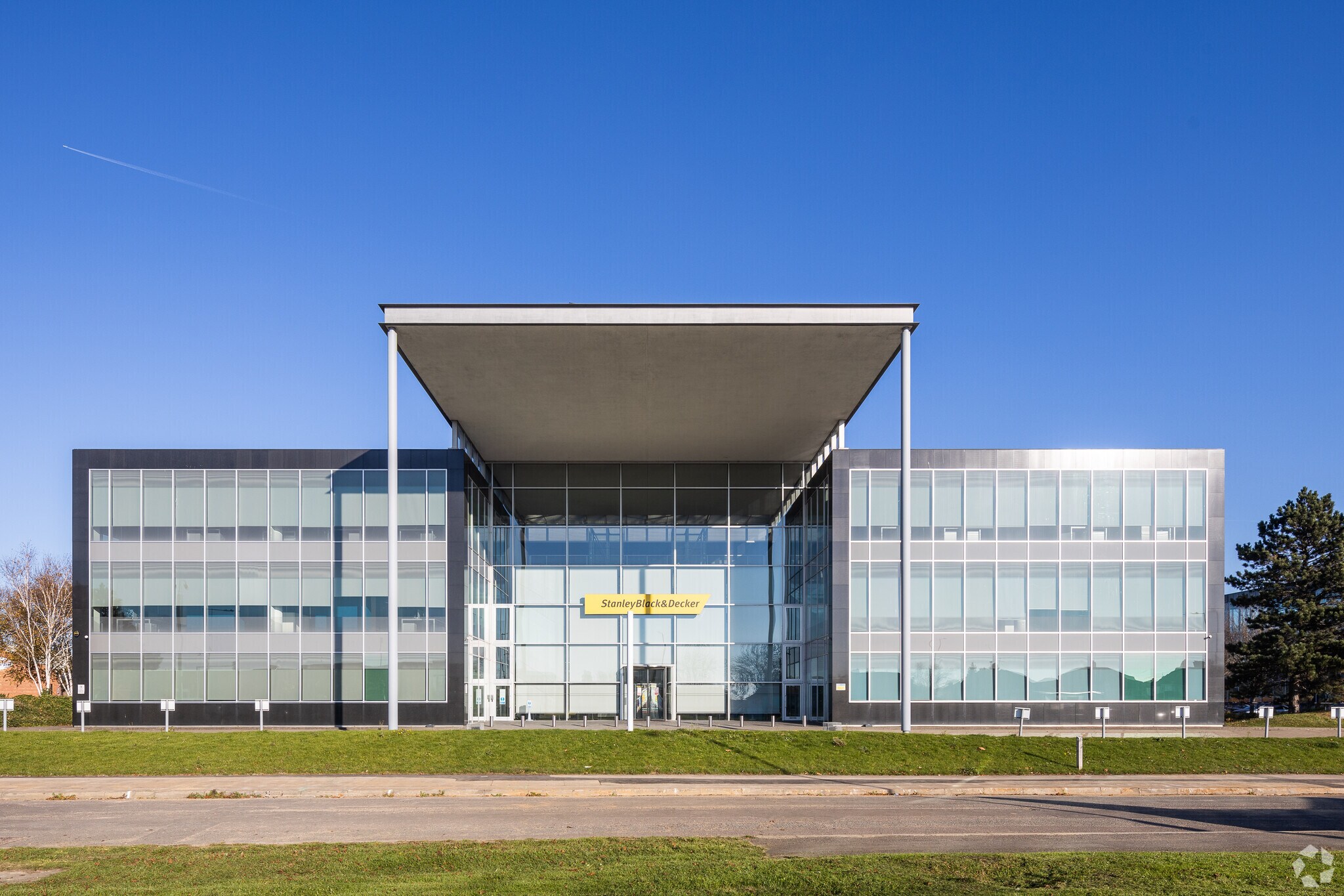 270 Bath Rd, Slough en alquiler Foto del edificio- Imagen 1 de 4