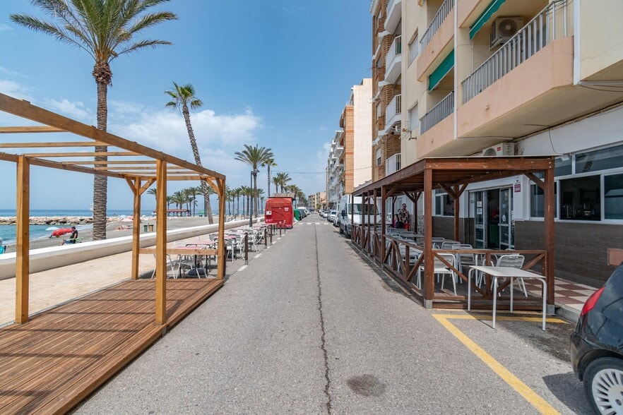Local en Torrenueva Costa en venta - Foto del edificio - Imagen 2 de 39