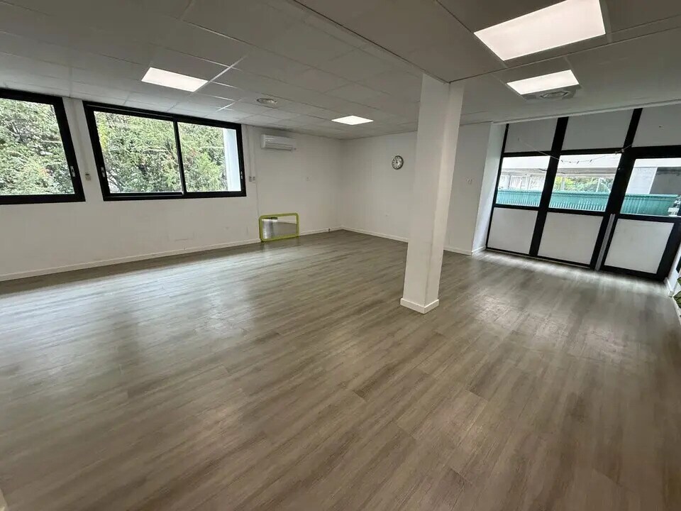 210 Rue Frédéric Joliot Curie, Aix-en-Provence en venta Foto del edificio- Imagen 1 de 5