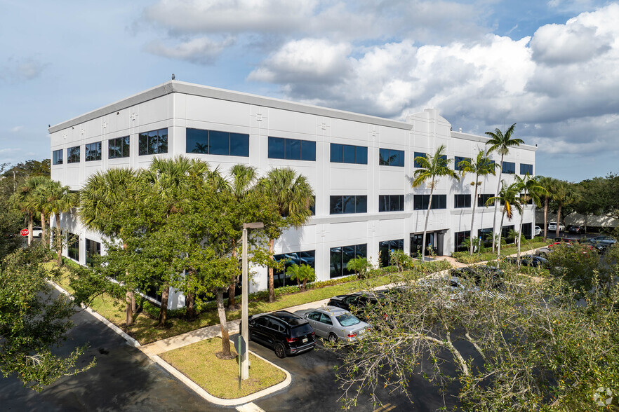 6800 Broken Sound Pky NW, Boca Raton, FL en alquiler - Foto del edificio - Imagen 1 de 20