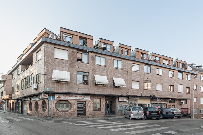 Más detalles de Calle Nueva, 16, Las Rozas de Madrid - Edificio residencial​ en venta