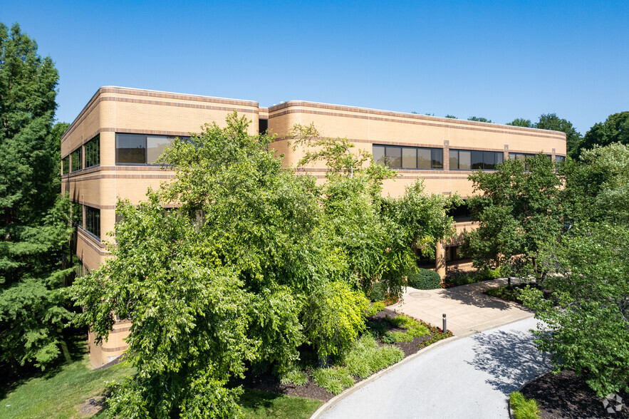 1819 Clarkson Rd, Chesterfield, MO en alquiler - Foto del edificio - Imagen 1 de 5