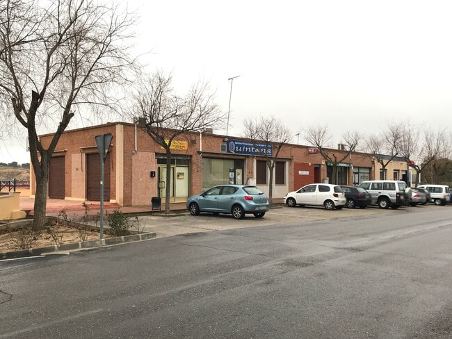 Más detalles de Urbanización los Olivos - Locales, 1, Olías del Rey - Local en venta