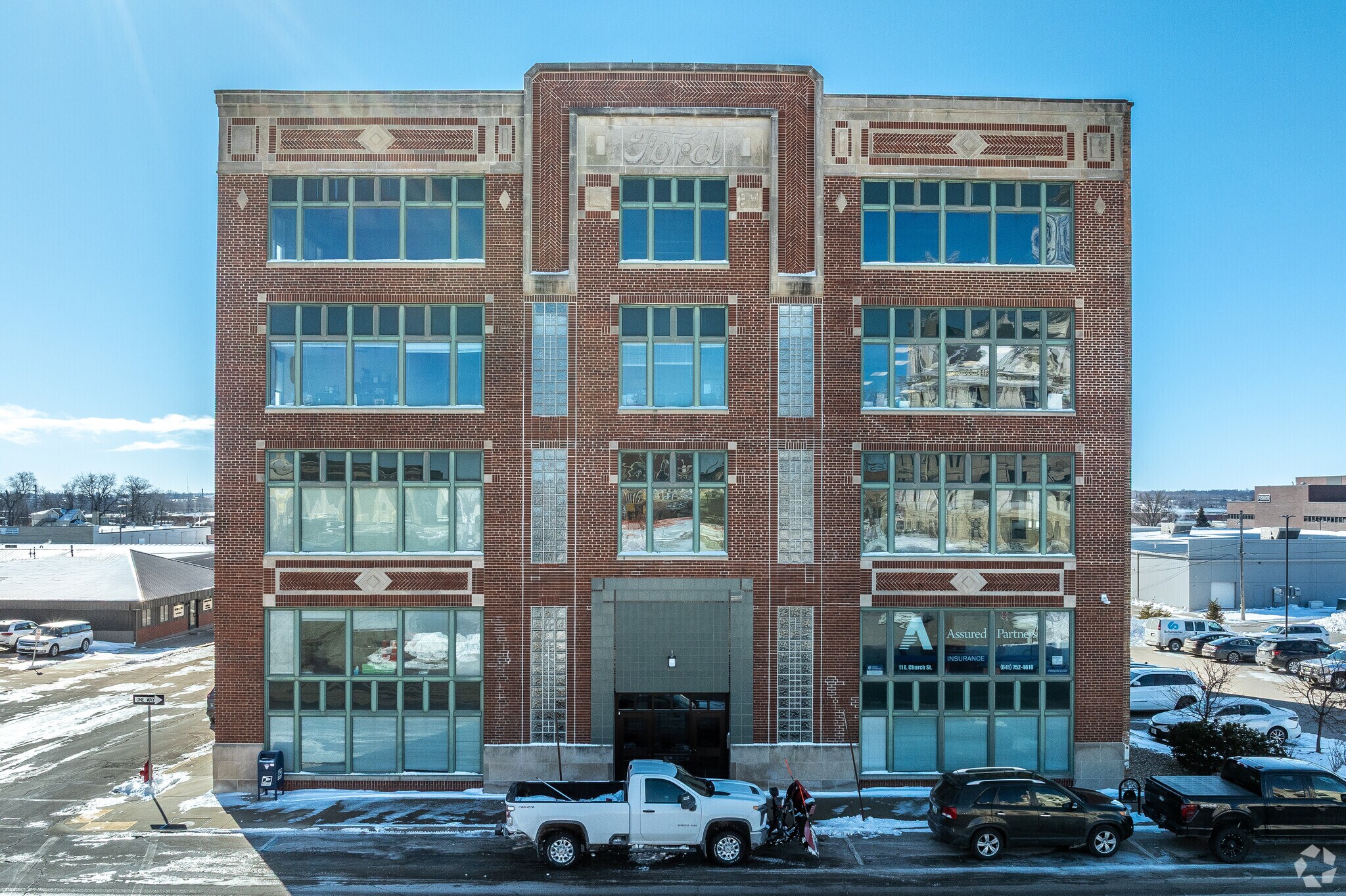 Value-Add Downtown Landmark Office cartera de 2 inmuebles en venta en LoopNet.es Foto principal- Imagen 1 de 39