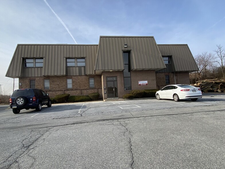 220 N Park Rd, Wyomissing, PA en alquiler - Foto del edificio - Imagen 3 de 21