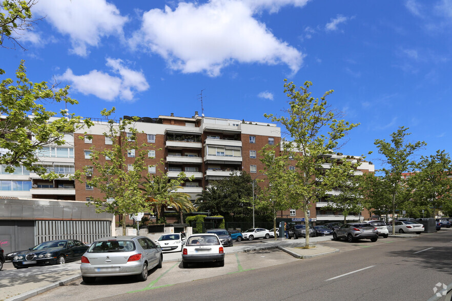 Calle Oquendo, 20, Madrid, Madrid en alquiler - Foto del edificio - Imagen 3 de 3