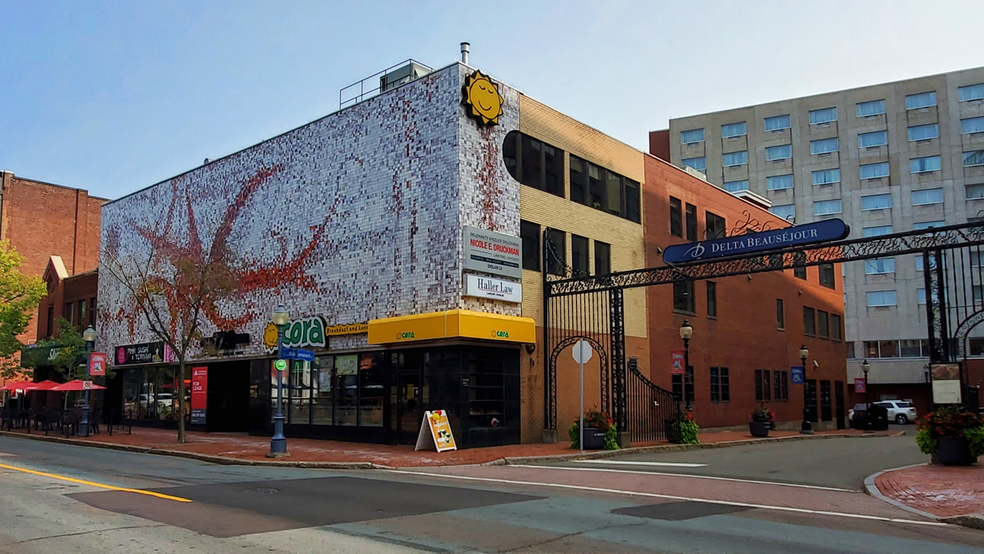 720 Main St, Moncton, NB en alquiler - Foto del edificio - Imagen 2 de 5