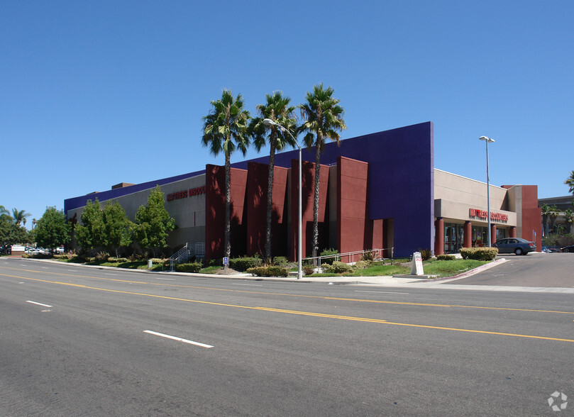 8900 Grossmont Blvd, La Mesa, CA en alquiler - Foto principal - Imagen 2 de 5