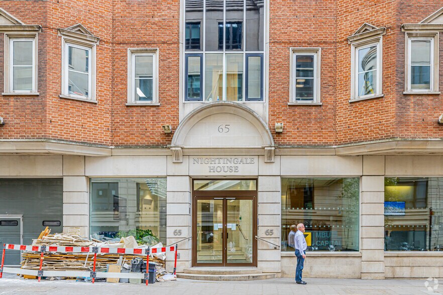 65 Curzon St, London en alquiler - Foto del edificio - Imagen 2 de 3