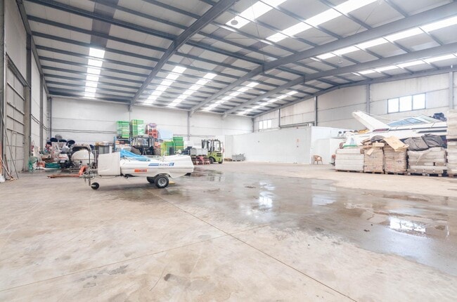 Más detalles de Calle de Marcelino Camacho, Gijón - Nave en venta