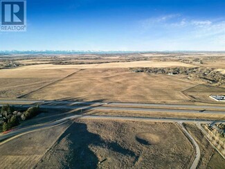 Más detalles para Highway 2A 15 Street E, Okotoks, AB - Terrenos en venta