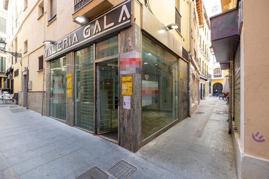 Calle Cerrajeros, 1, Granada, Granada en venta - Foto del edificio - Imagen 3 de 22