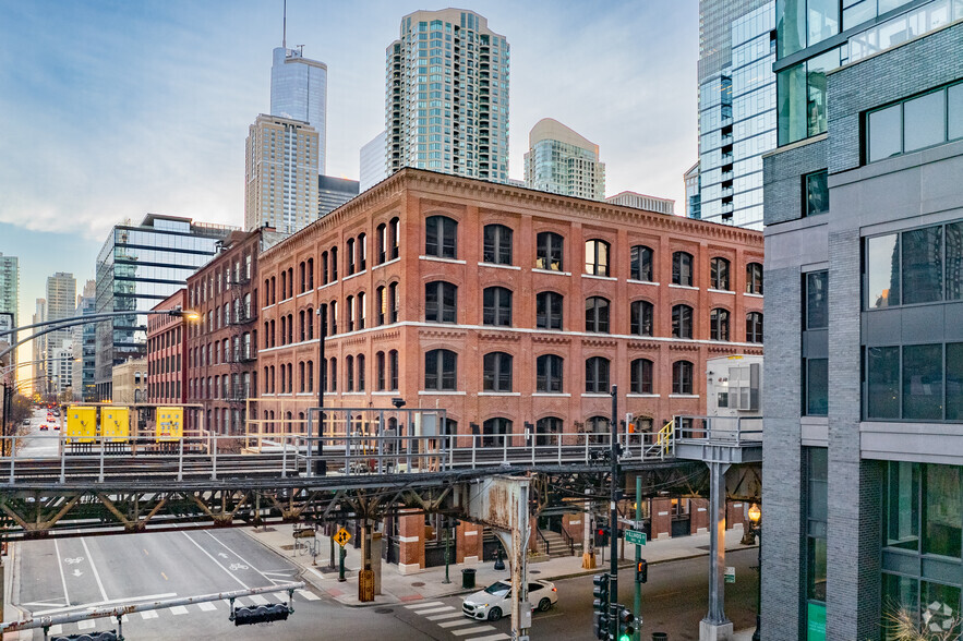 225 W Illinois St, Chicago, IL en alquiler - Foto del edificio - Imagen 3 de 15