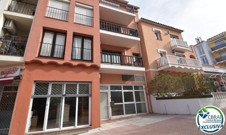 Edificio residencial en Castelló d'Empúries, Gerona en venta Foto principal- Imagen 1 de 5