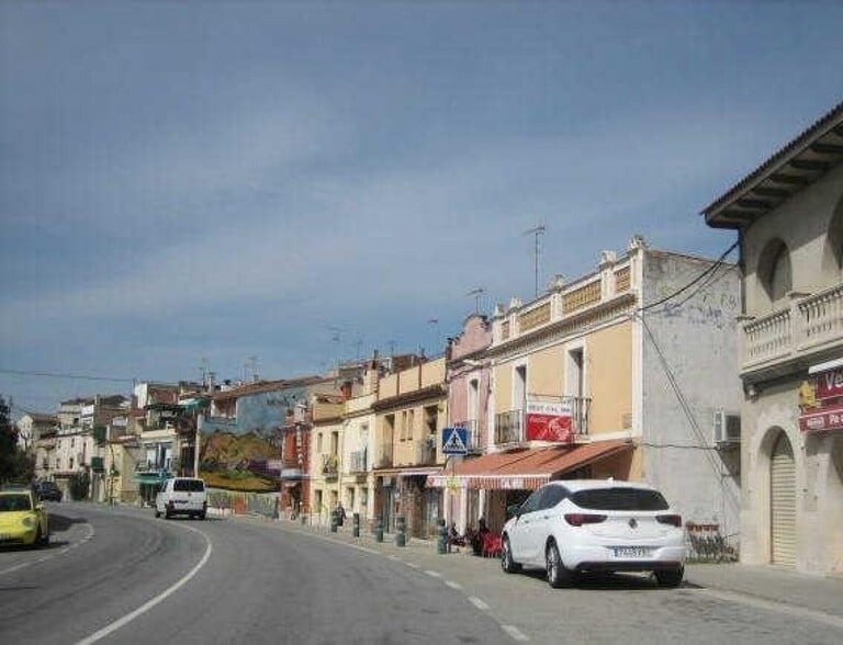 Local en Subirats, Barcelona en venta - Foto del edificio - Imagen 3 de 4