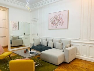Más detalles de 15 Rue De Marignan, Paris - Oficina en alquiler