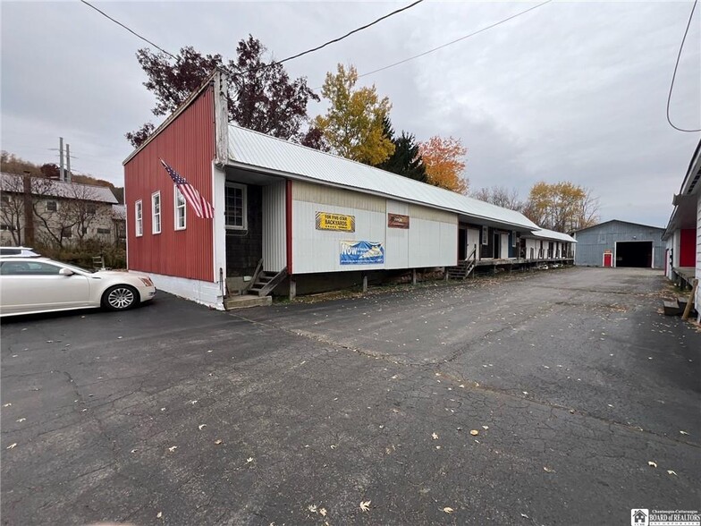 320 Maple Ave, Cassadaga, NY en venta - Foto del edificio - Imagen 2 de 11