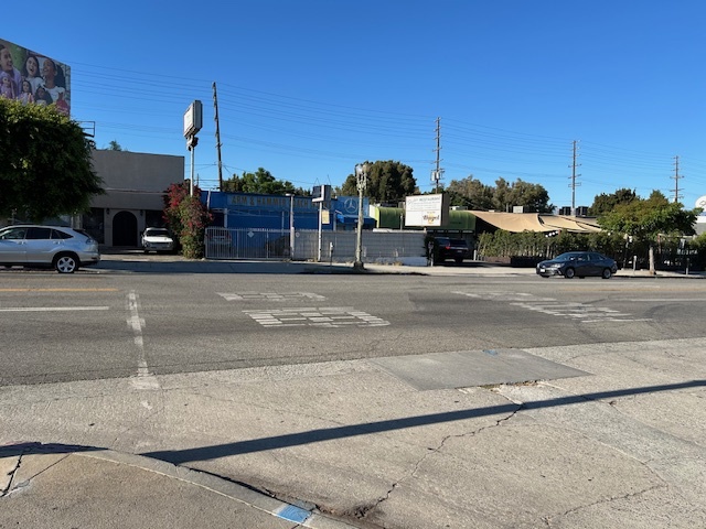 8955 W Pico Blvd, Los Angeles, CA en venta - Foto del edificio - Imagen 2 de 4