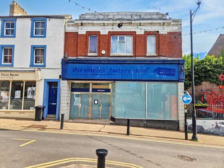 60-62 Senhouse St, Maryport en venta - Foto del edificio - Imagen 2 de 3