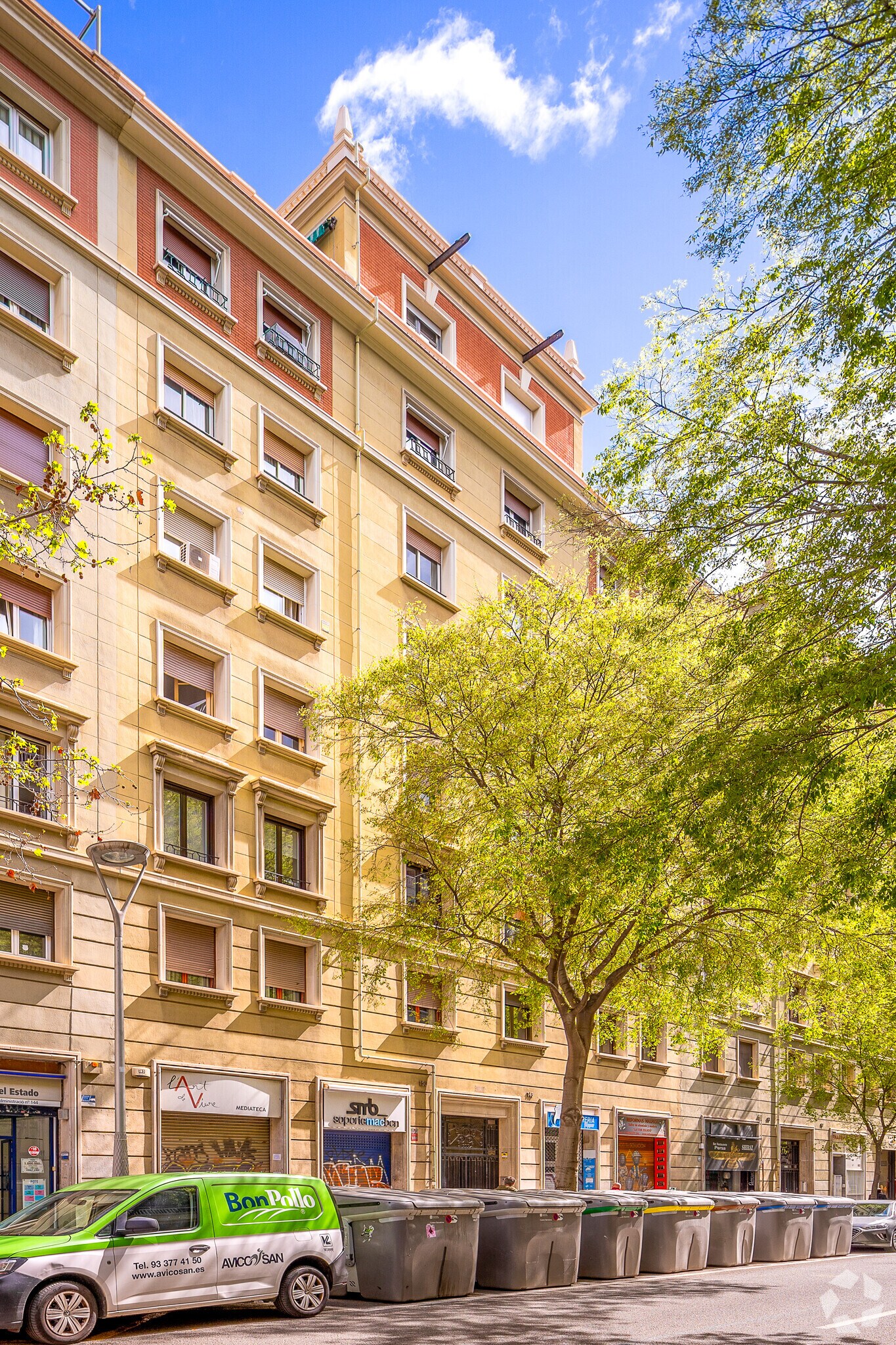 Edificio residencial en Barcelona, Barcelona en venta Foto principal- Imagen 1 de 2