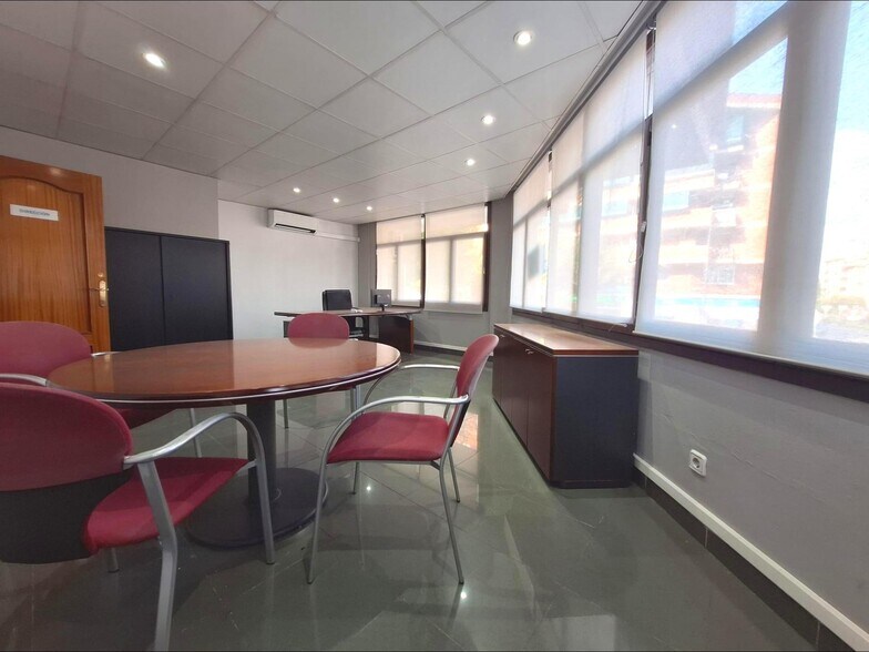 Edificio residencial en Barberà del Vallès, Barcelona en venta - Foto del interior - Imagen 3 de 4