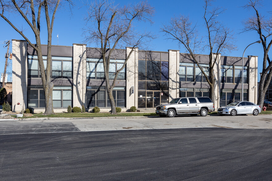 9930 Derby Ln, Westchester, IL en alquiler - Foto del edificio - Imagen 2 de 6