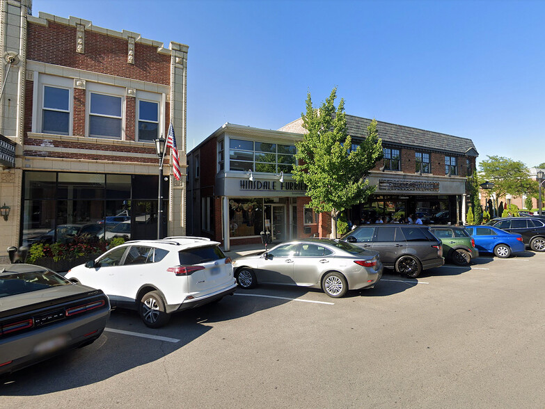 33 E 1st St, Hinsdale, IL en alquiler - Foto del edificio - Imagen 2 de 10