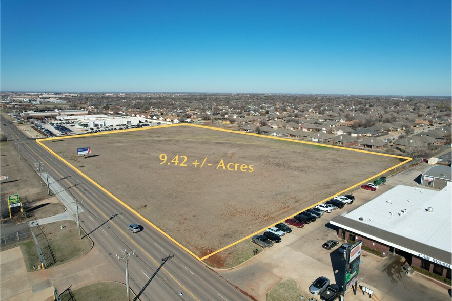 401 W Memorial Rd, Oklahoma City, OK en venta - Foto del edificio - Imagen 1 de 6