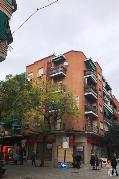 Local en Alcorcón, Madrid en alquiler - Foto del edificio - Imagen 3 de 4