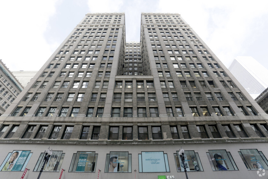 111 N Wabash Ave, Chicago, IL en venta - Foto del edificio - Imagen 1 de 17