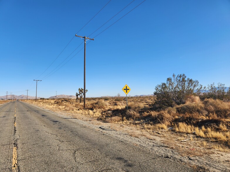 8 Acres on Ave K ave, Lancaster, CA en venta - Foto del edificio - Imagen 3 de 6