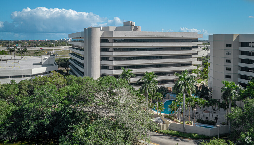 621 NW 53rd St, Boca Raton, FL en alquiler - Foto del edificio - Imagen 3 de 9