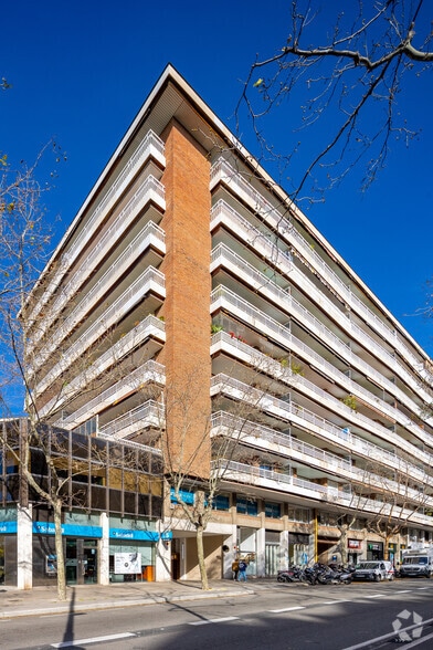Avinguda de Josep Tarradellas, 91, Barcelona, Barcelona en alquiler - Foto del edificio - Imagen 2 de 3