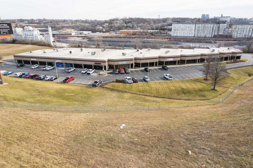 1300-1322 Adams St, Kansas City, KS en alquiler - Foto del edificio - Imagen 1 de 17