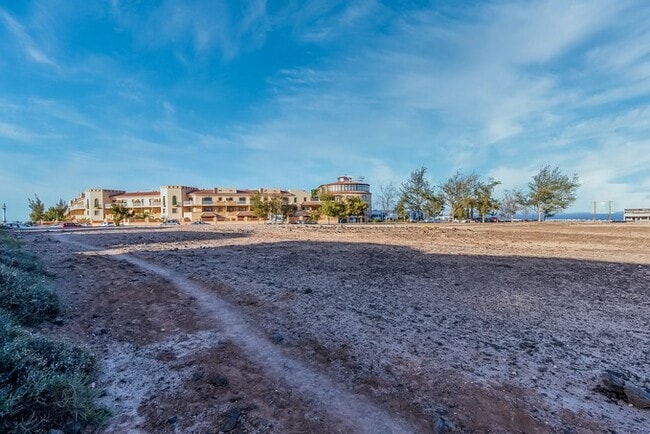 Más detalles de Calle Ten. Coronel José Zerpa Guevara, 1, Antigua - Terreno en venta