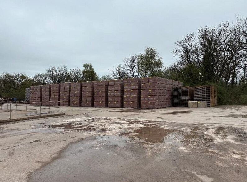 Yard Rear Of, Shepton Mallet en alquiler - Foto del edificio - Imagen 2 de 2