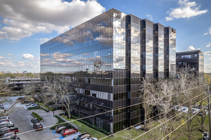 6575 West Loop South, Bellaire, TX en alquiler - Foto del edificio - Imagen 3 de 20