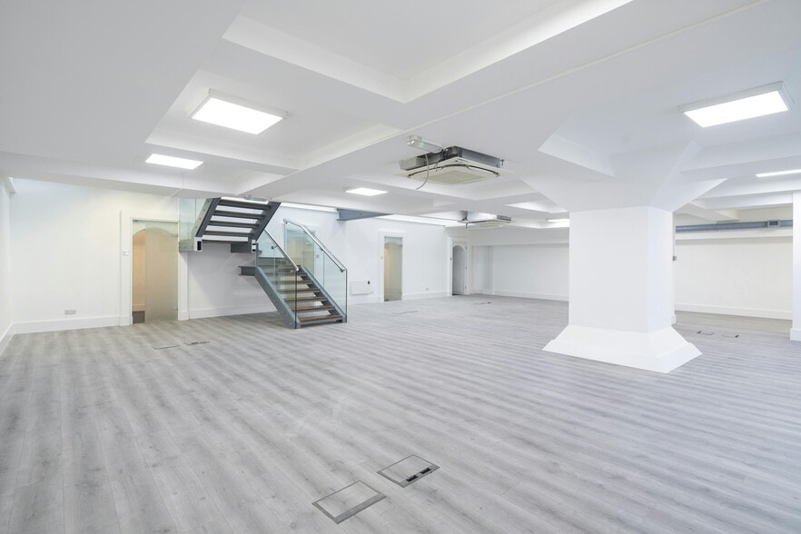 58 Farringdon Rd, London en venta - Foto del edificio - Imagen 3 de 14