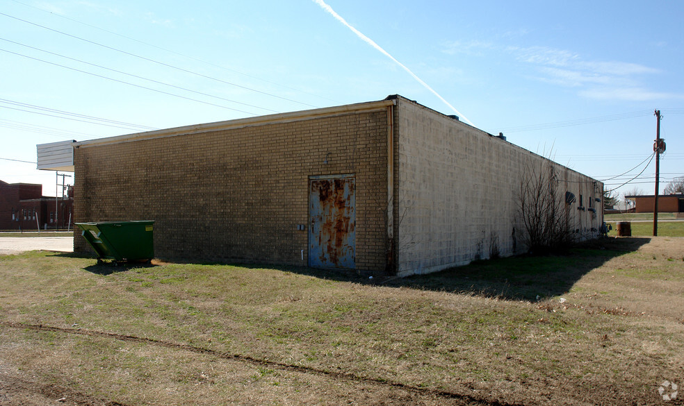 604 W Doolin Ave, Blackwell, OK en alquiler - Foto del edificio - Imagen 2 de 2