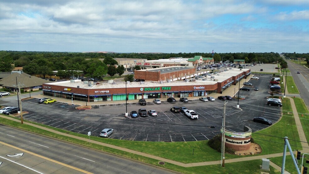 101 N Douglas Blvd, Midwest City, OK en alquiler - Vista aérea - Imagen 1 de 10