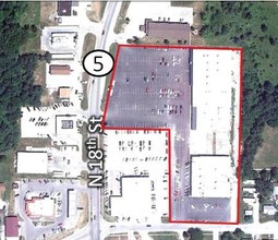 1015 N 18th St, Centerville, IA - VISTA AÉREA  vista de mapa - Image1